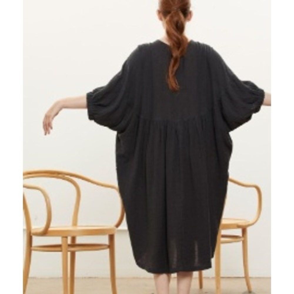 Black Crane Xiao Dress Black Size Medium Oversized Crew Neck Dropped Shoulders